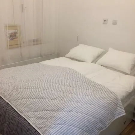 Very Close Studio Apartment Zagreb Exterior photo